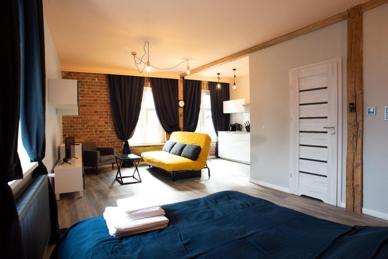Apartament Antresola Fabryczna 锡隆纳葛拉 外观 照片